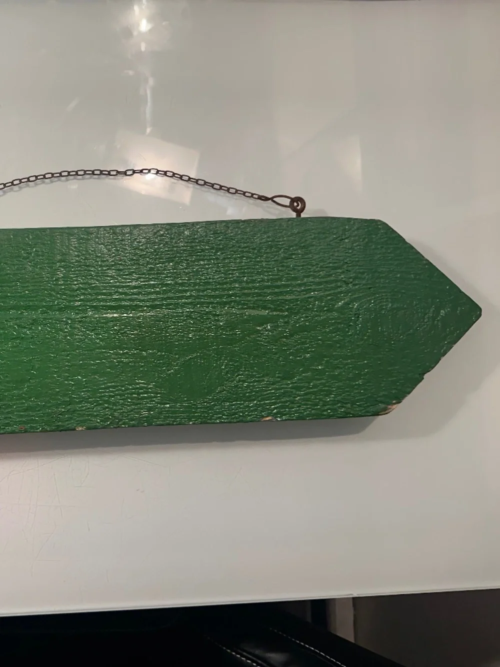 VINTAGE NO 8 TEE PAINTED WOOD ARROW HOLE STATION SIGN 24